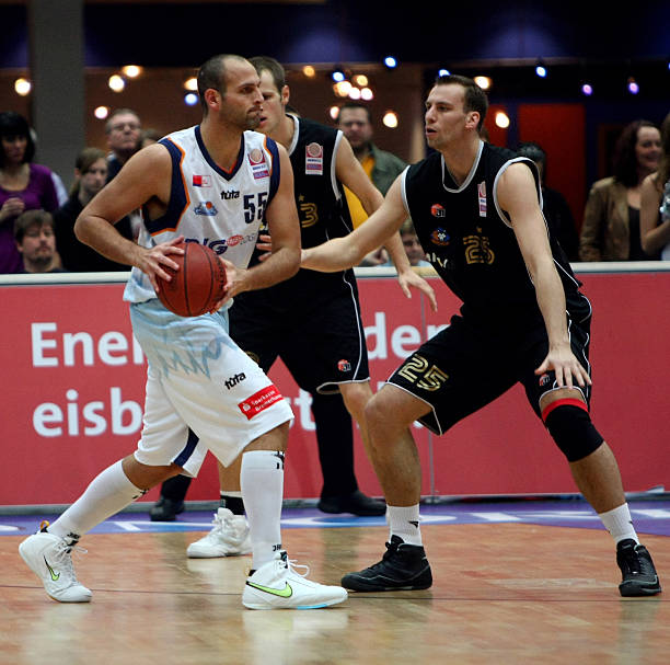 入这座江城 入这座江城